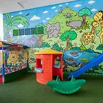 Apt completo com piscina e área de lazer em BOTAFOGO